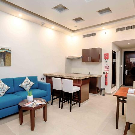 אבו דאבי Metropolitan Al Mafraq Hotel מראה חיצוני תמונה