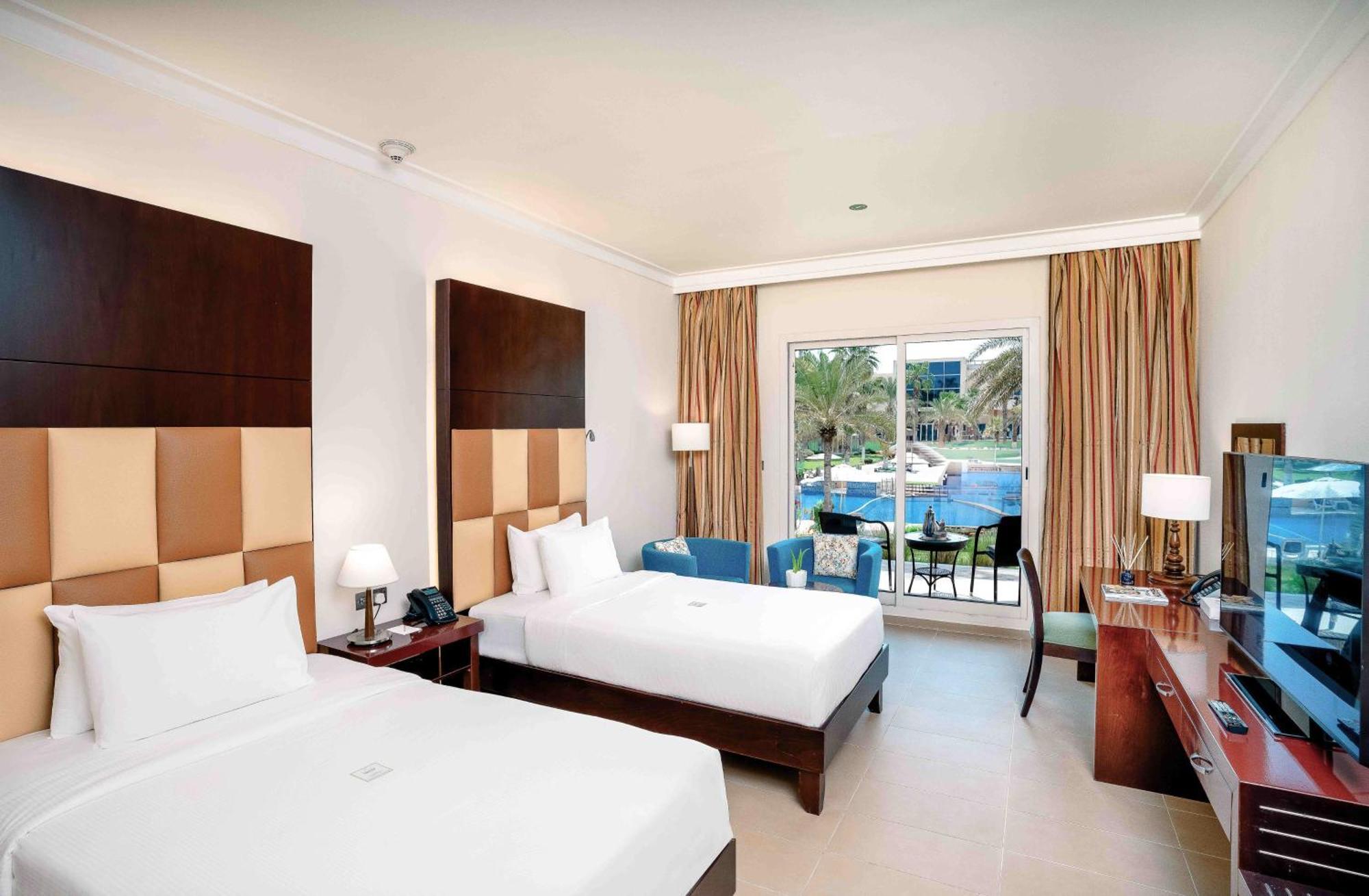 אבו דאבי Metropolitan Al Mafraq Hotel מראה חיצוני תמונה