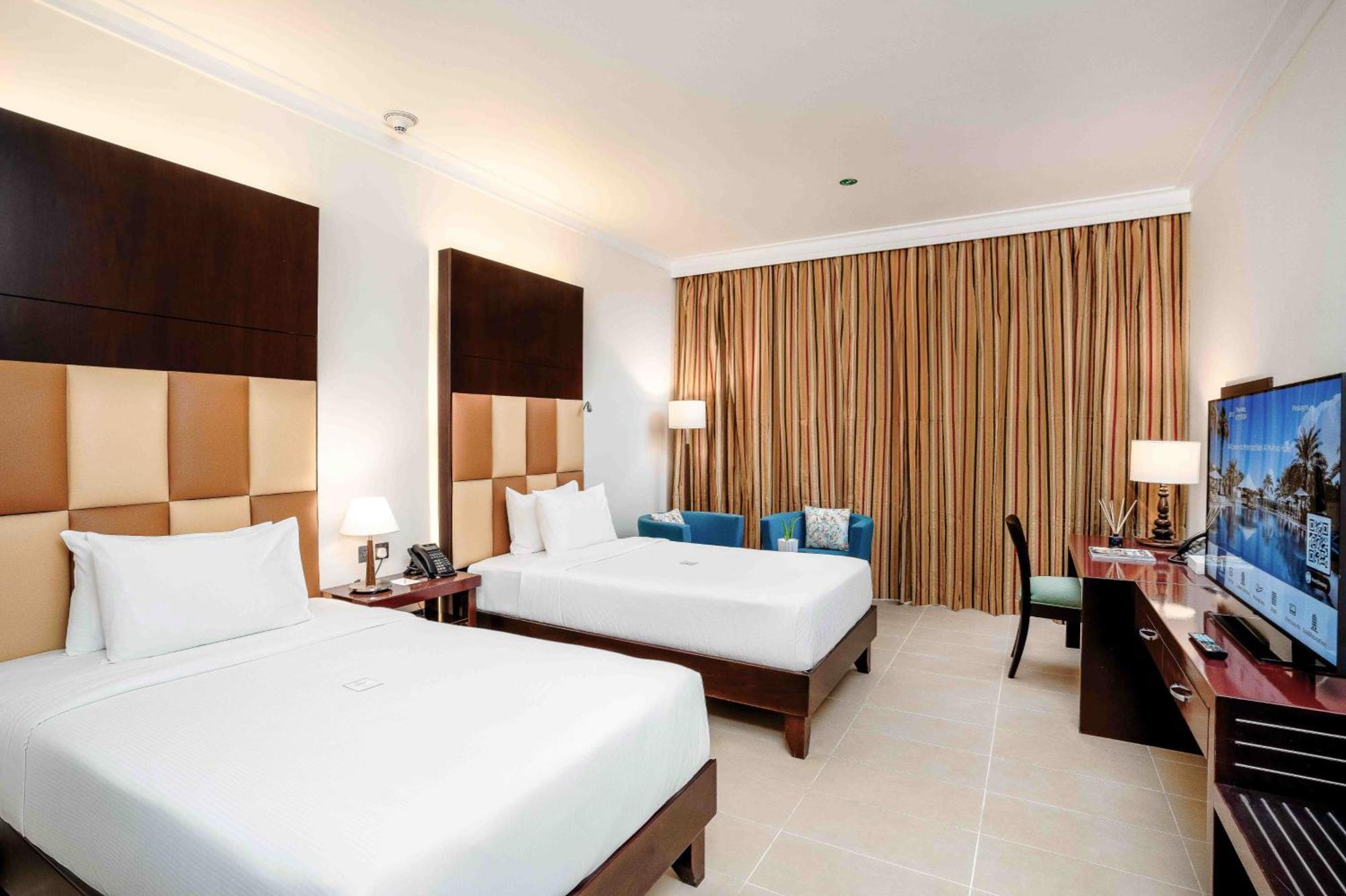 אבו דאבי Metropolitan Al Mafraq Hotel מראה חיצוני תמונה