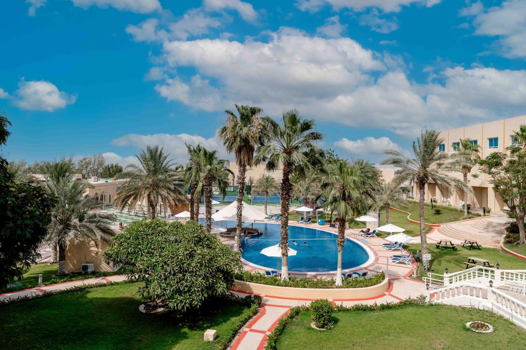 אבו דאבי Metropolitan Al Mafraq Hotel מראה חיצוני תמונה