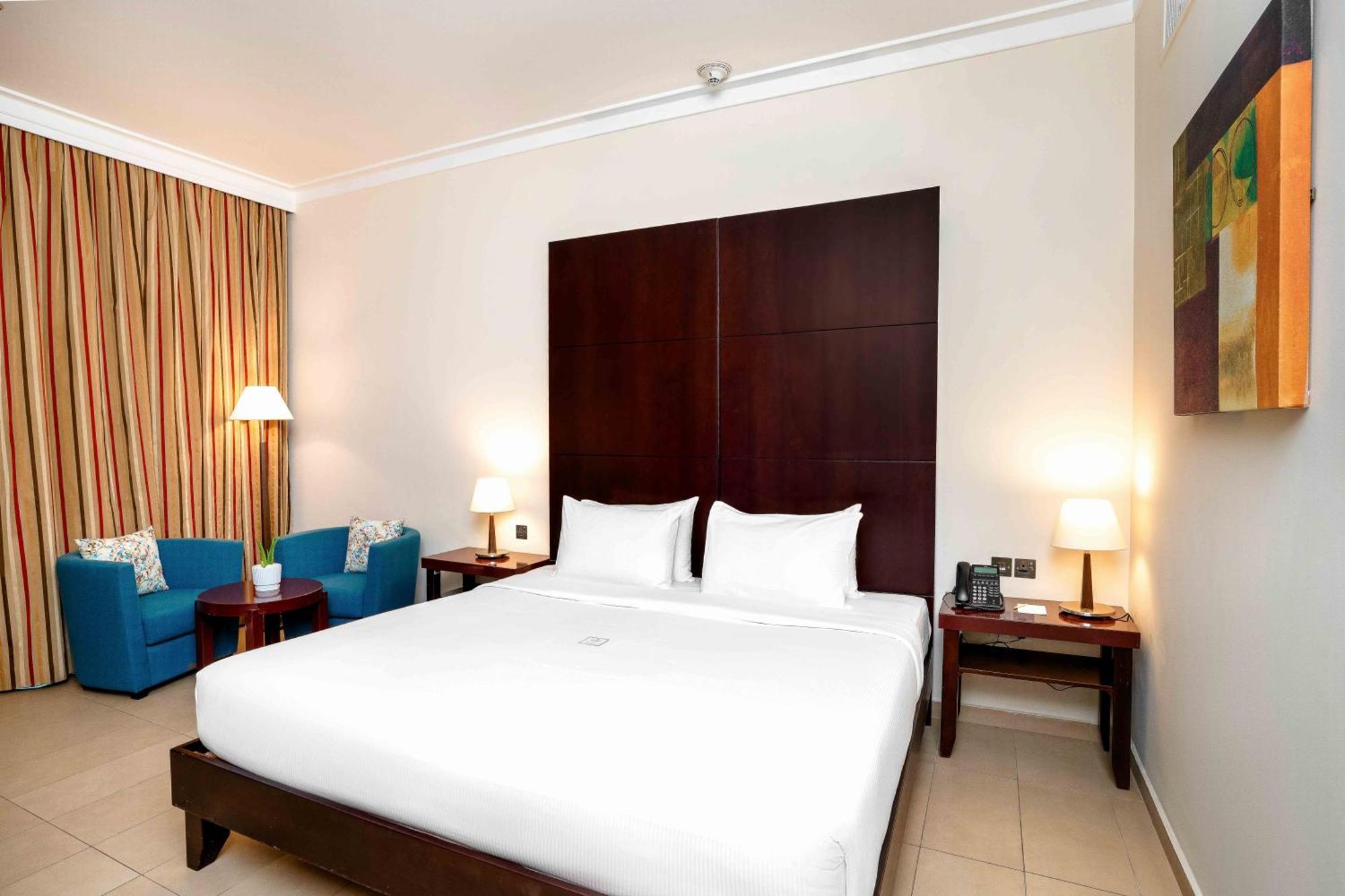 אבו דאבי Metropolitan Al Mafraq Hotel מראה חיצוני תמונה