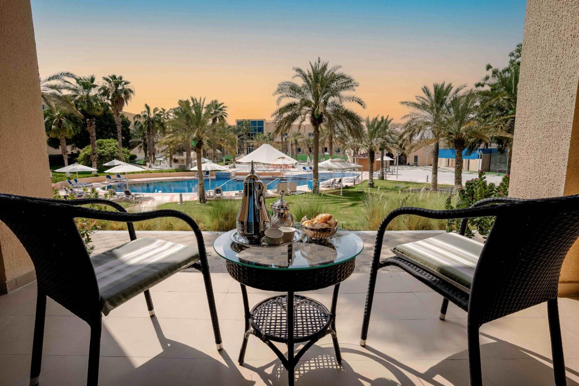 אבו דאבי Metropolitan Al Mafraq Hotel מראה חיצוני תמונה