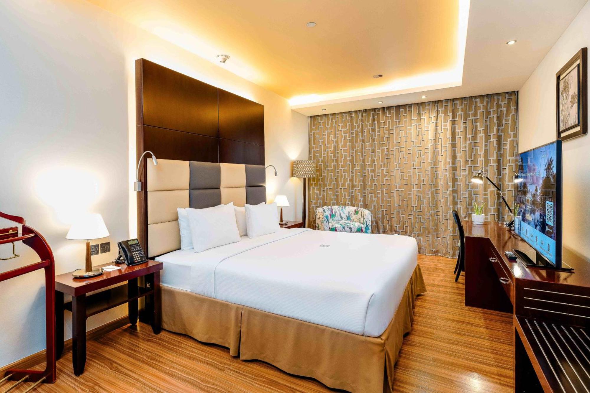 אבו דאבי Metropolitan Al Mafraq Hotel מראה חיצוני תמונה